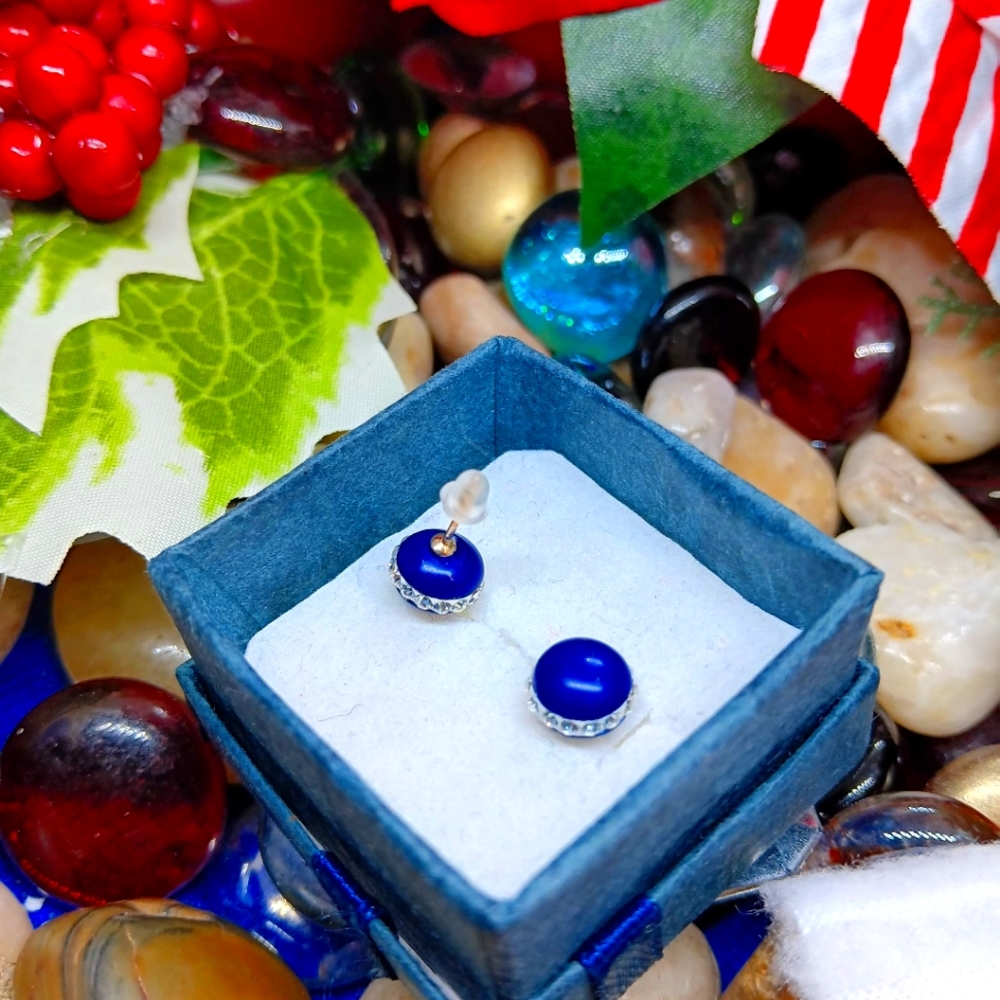 COPY - 10kt Yellow Gold Blue Lapis Lazuli With Swarovski Crystal's Stud Earrings
